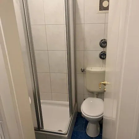 Ostengasse 13 1 Etage *